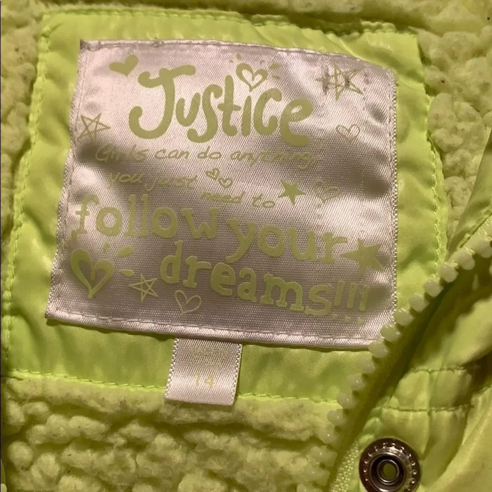✨Justice lime green puffer coat w/removable hood